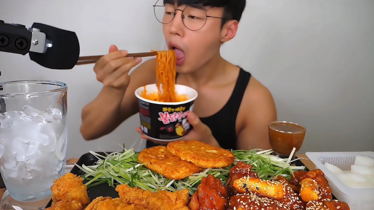 처갓집순살양념치킨 + 후라이드 + 불닭볶음면 치킨 리얼사운드 먹방 - real sound mukbang