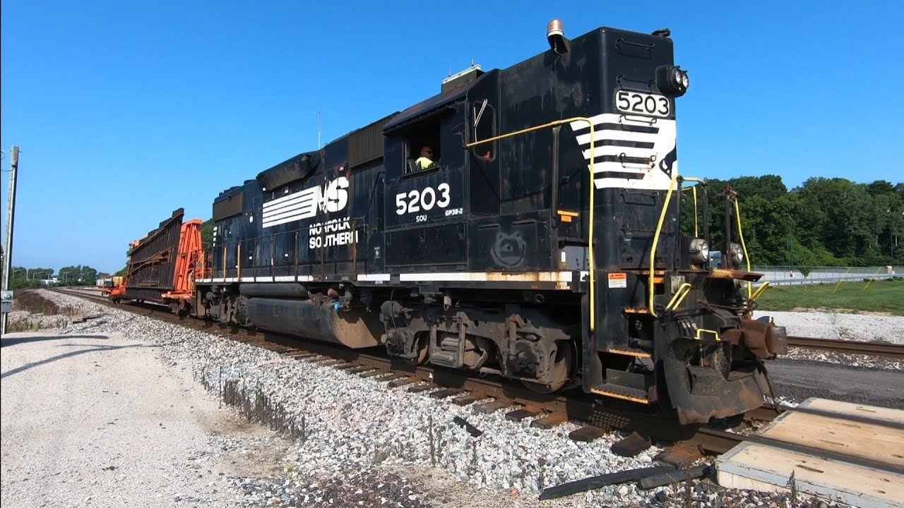 Quick chase and return trip of NS High hood #5302 with a special load!