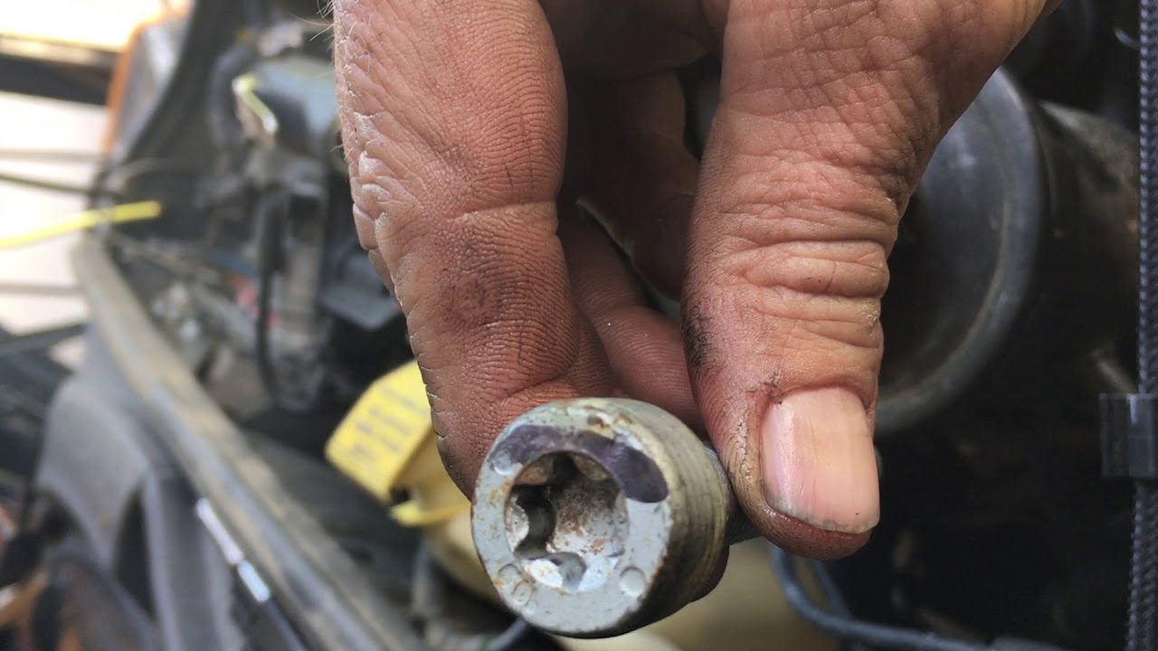 PT CRUISER WATER PUMP REPLACEMENT PART 1