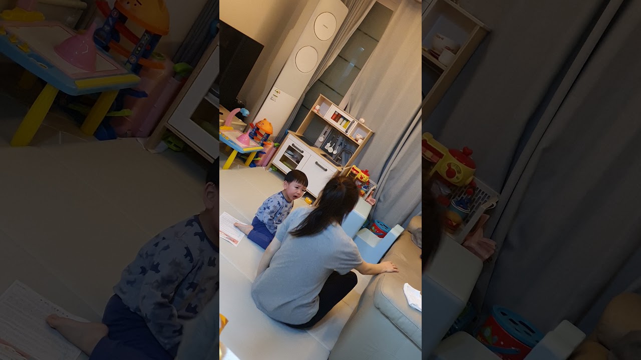 엄마한테 혼나는중