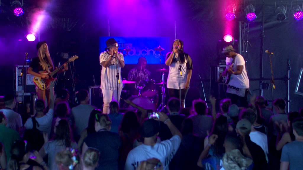 Baby Queens perform Tired Of Love at T in the Park 2014