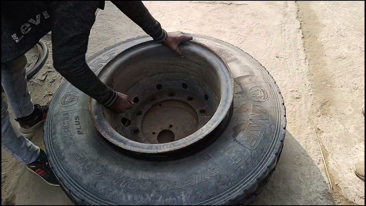How truck tyre's open and fitting// truck tyre's ko kaise fitting kare
