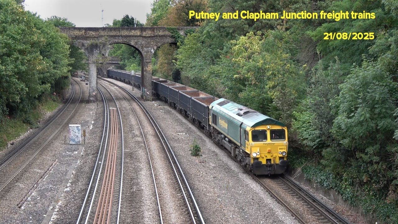 Freight Trains  ,Clapham Junction and Putney .  21/08/2025
