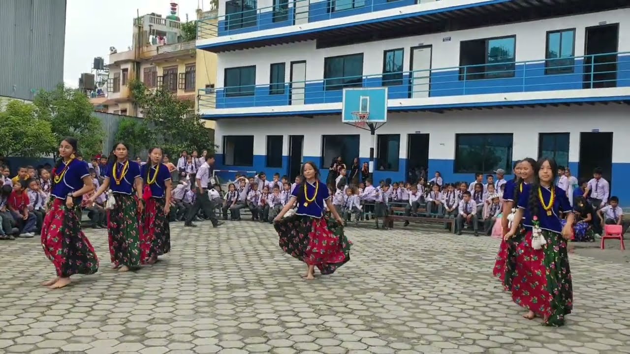 Ubho Ubho lagyo cover tamang selo dance / khatra dance