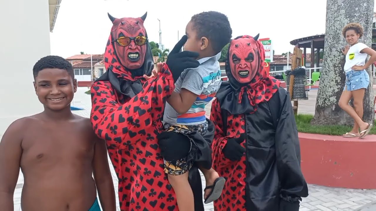 CARETAS NO CARNAVAL DE AMARGOSA BA 2024