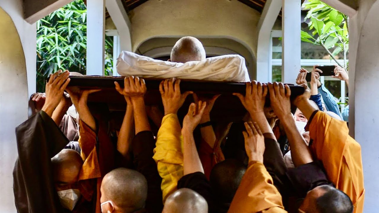 Thich Nhat Hanh Casket Ceremony Day 2 | From Huế, Vietnam | 2022 01 23
