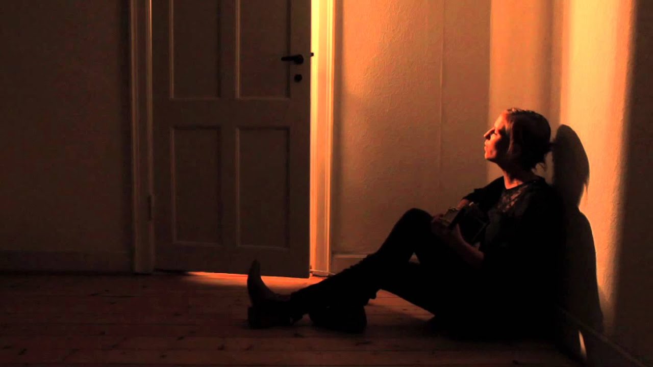 Mathilde Falch - V&aelig;k Fra Denne Virkelighed