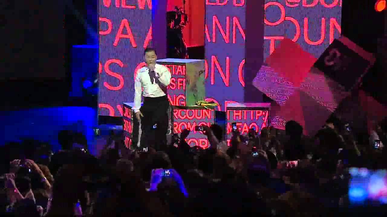 PSY - GENTLEMAN + GANGNAM STYLE @ Social Star Awards 2013