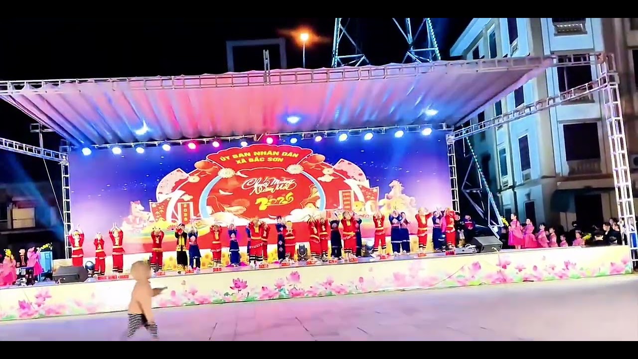 Liên khúc Xuân vùng cao hay nhất đêm diễn
