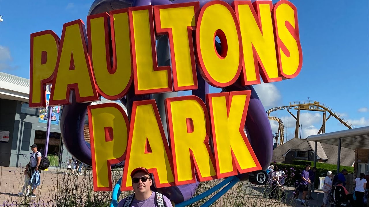 My first time at Paultons Park! | Day 2 - August Theme Park UK Staycation | VLOG