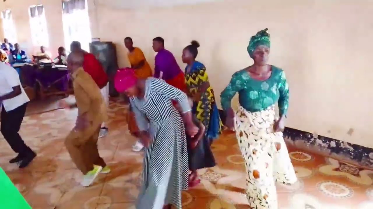 Vijana. A.  Ushuhuda katika wimbo Baada ya kuponywa na Mungu.