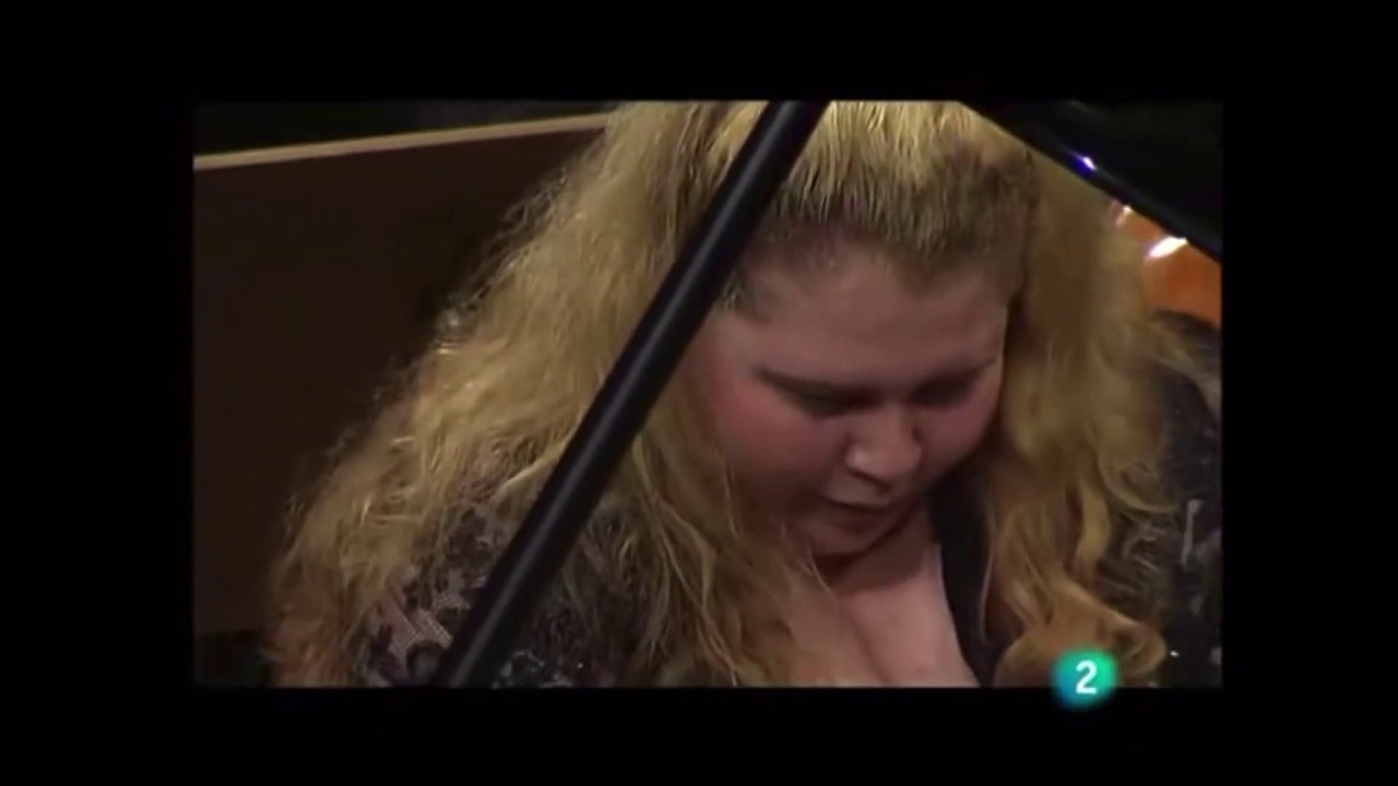 Sergei Prokofiev-Piano Concerto No. 1 (Plamena Mangova, Walter Weller)