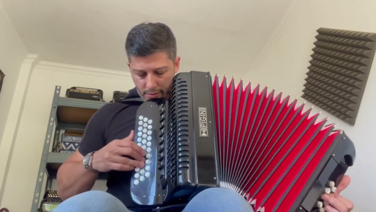 Mais um espetáculo memorável do grande artista Filipe Oliveira.