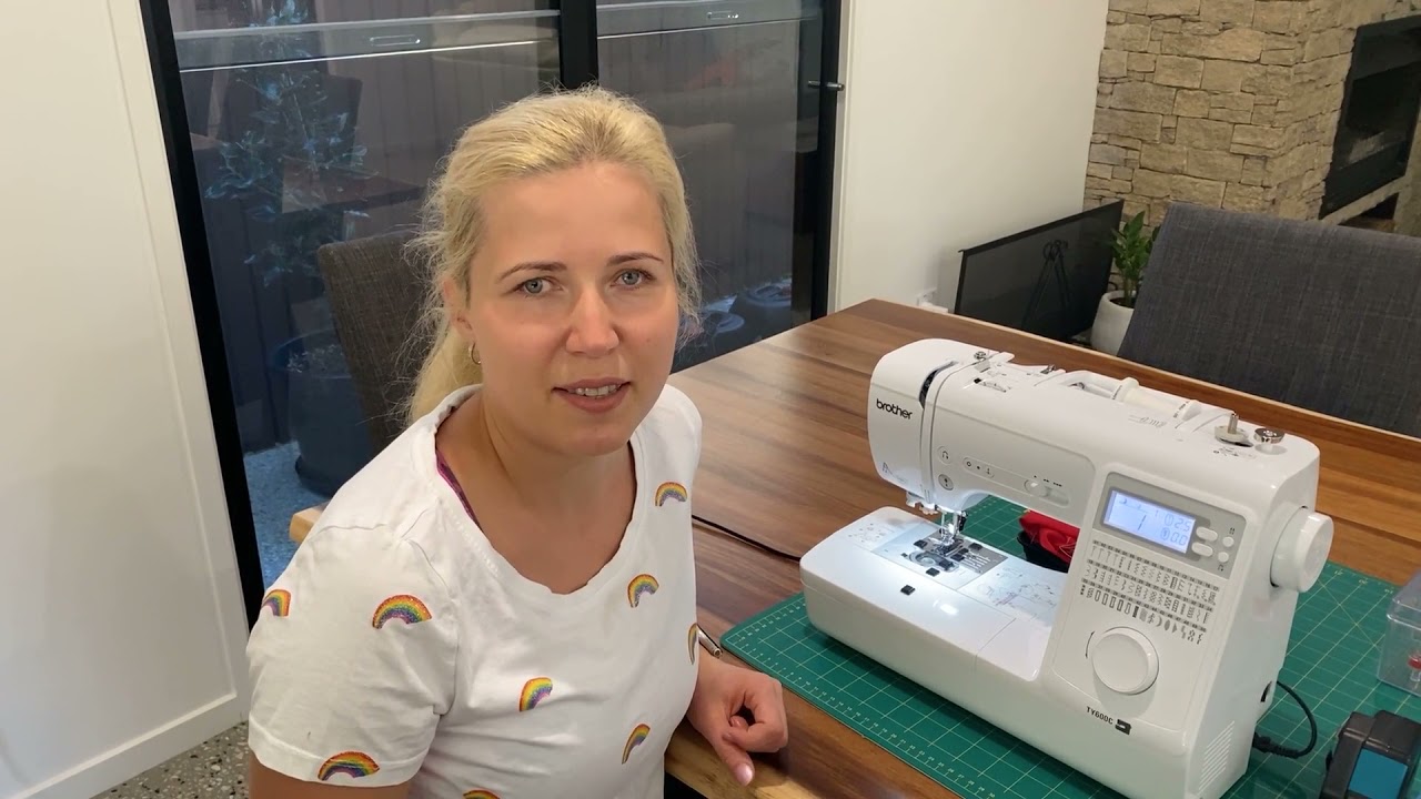 SEWING BLIND: Using a Sewing Machine Blind