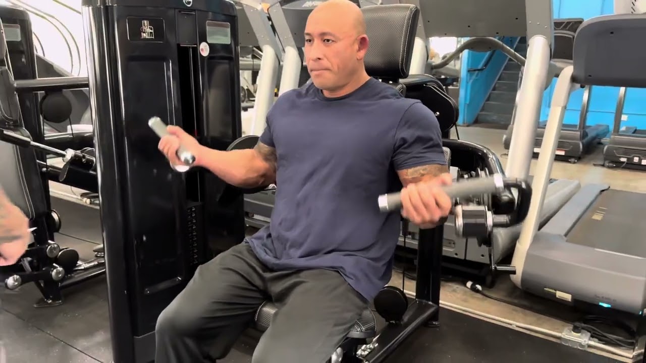 The Ultimate Guide to Seated Bicep Curl Machine: Bigger and Stronger Arms
