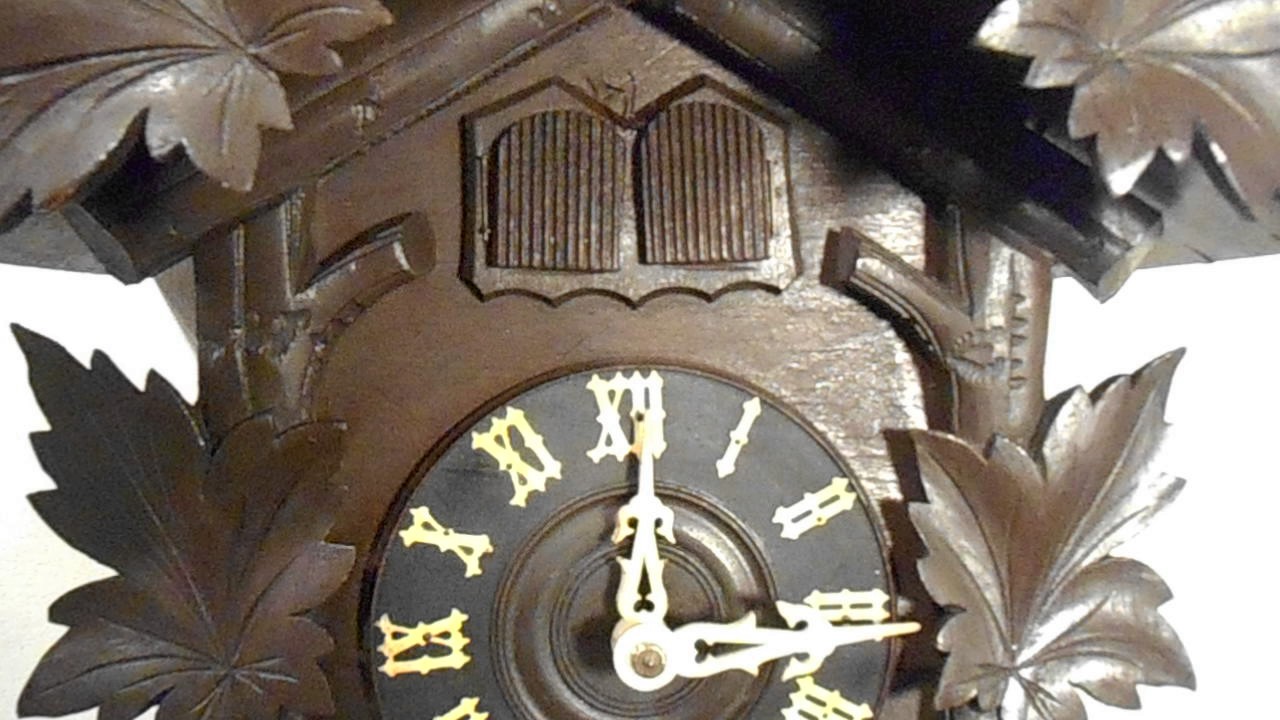 Vintage Hubert Herr Black Forest Red Quail Cuckoo Clock