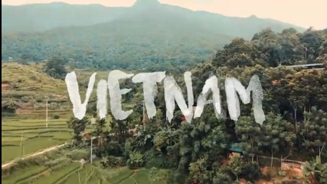 Frames of Vietnam: from Saigon to Halong Bay