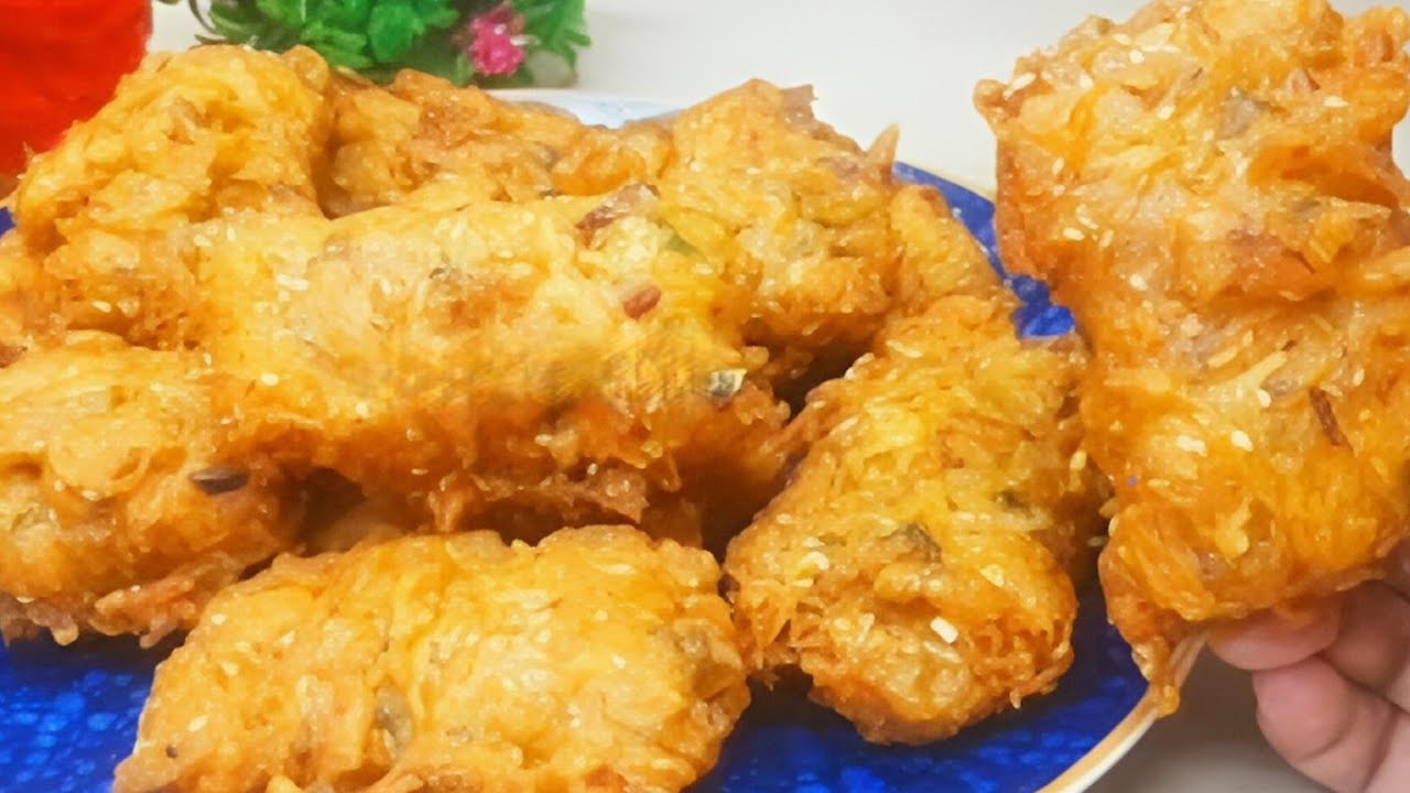কাঁচা আলু আর আটা দিয়ে তৈরী মুচমুচে নাস্তটি কাউকে খাওয়ালে বারবার রিকোয়েস্ট আসবে | #VlogbySathi
