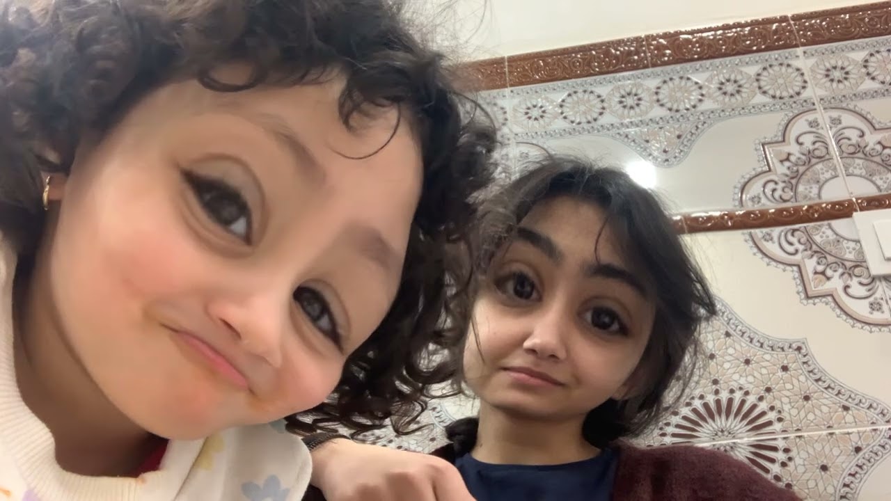 أجيوا تحفضو  معيا أنا او اختي 👍🏻🤣❤️