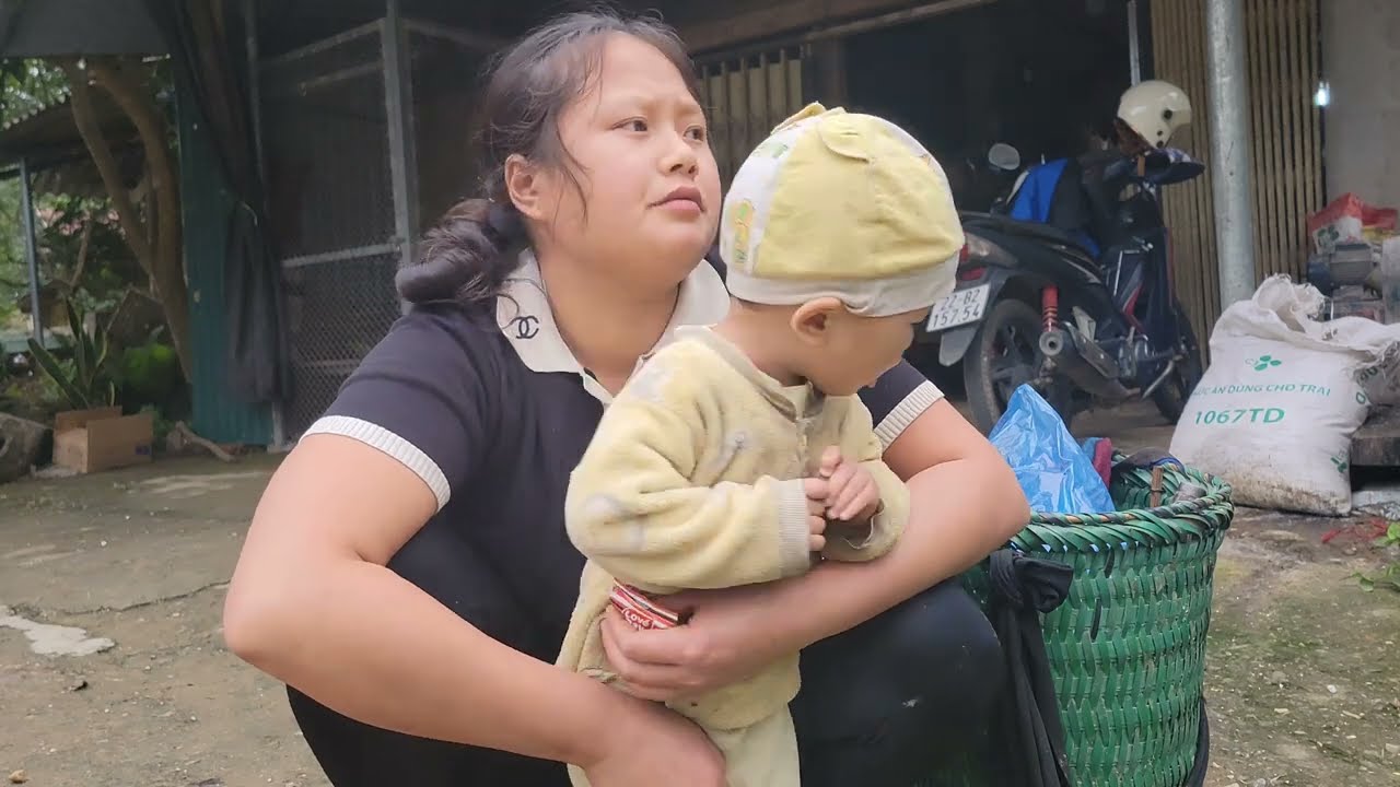 IOn cold, windy winter days, mother and baby harvest chives to sell | Đặng Thị Thủy