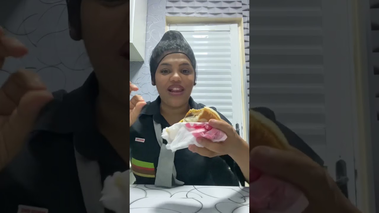 TUDO QUE EU COMO EM UM DIA TRABALHANDO NO BURGER KING 😱 #burgerking #bk #cliente #clientes