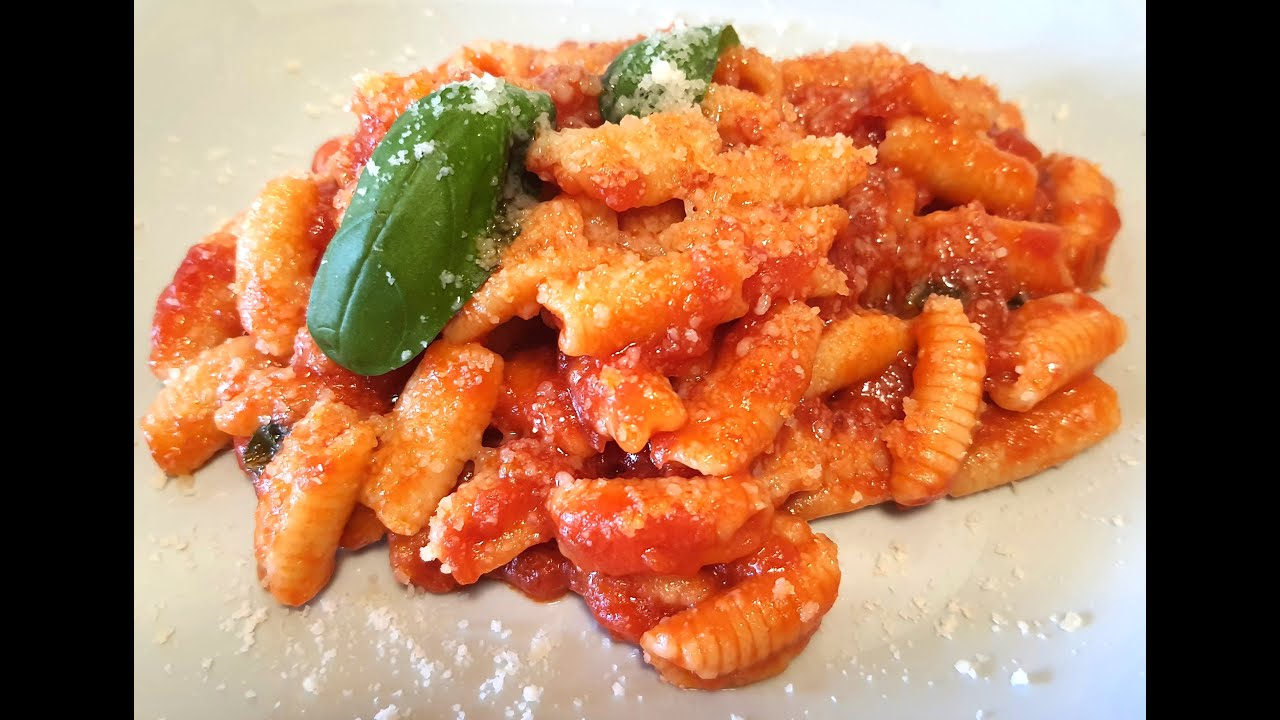 Gnocchetti Sardi al pomodoro | Ricetta di Sardegna
