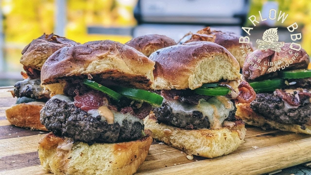Making Burger Sliders on the Grill | BARLOW BBQ 4K