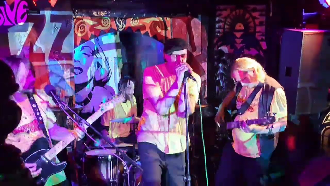 Traffic Cone Wizard for Fazza Fest warmup at Chaplins And The Cellar Bar: end of set