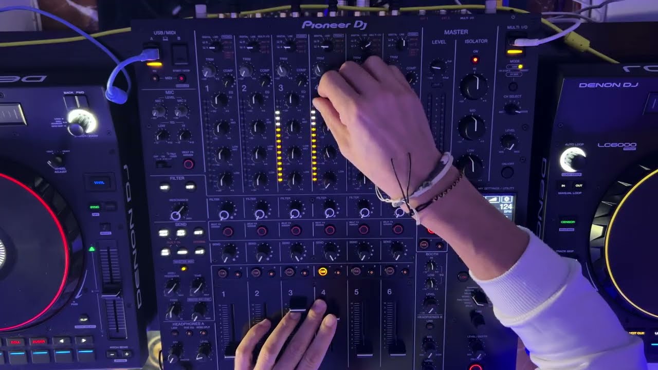 Deep & Tech House session with Pioneer DJM V10 LF #deeptechhouse #stephanedush