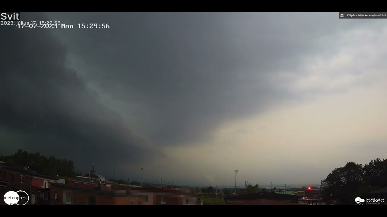 Pr&iacute;chod b&uacute;rky (shelf cloud) I TIMELAPSE I Svit I 17. 7. 2023