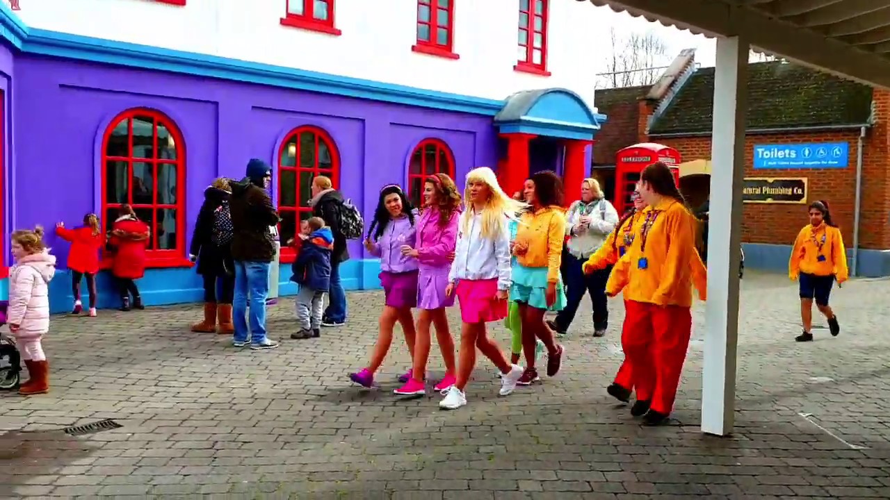 Lego Friends 2019 1st meet & greet Legoland Preview Day  Heartlake City, Legoland Windsor 2019