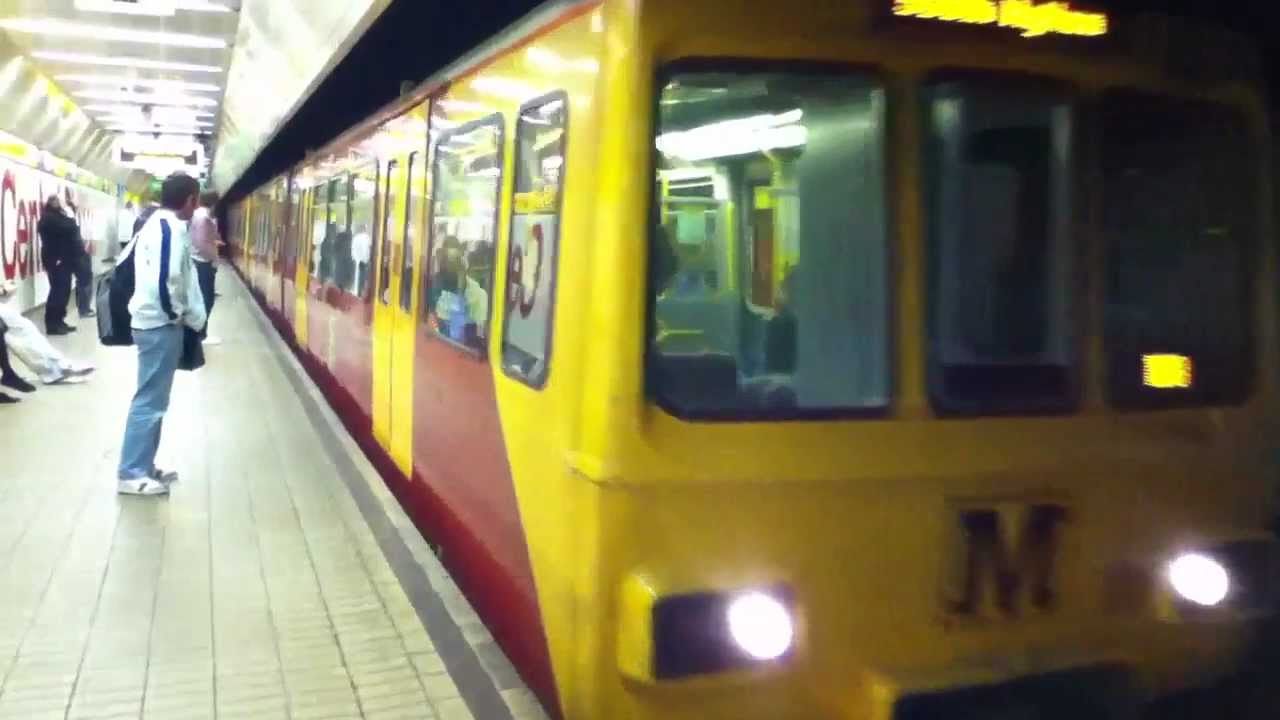 Central Station to Gateshead on a Tyne and Wear Metro train - 13/6/11