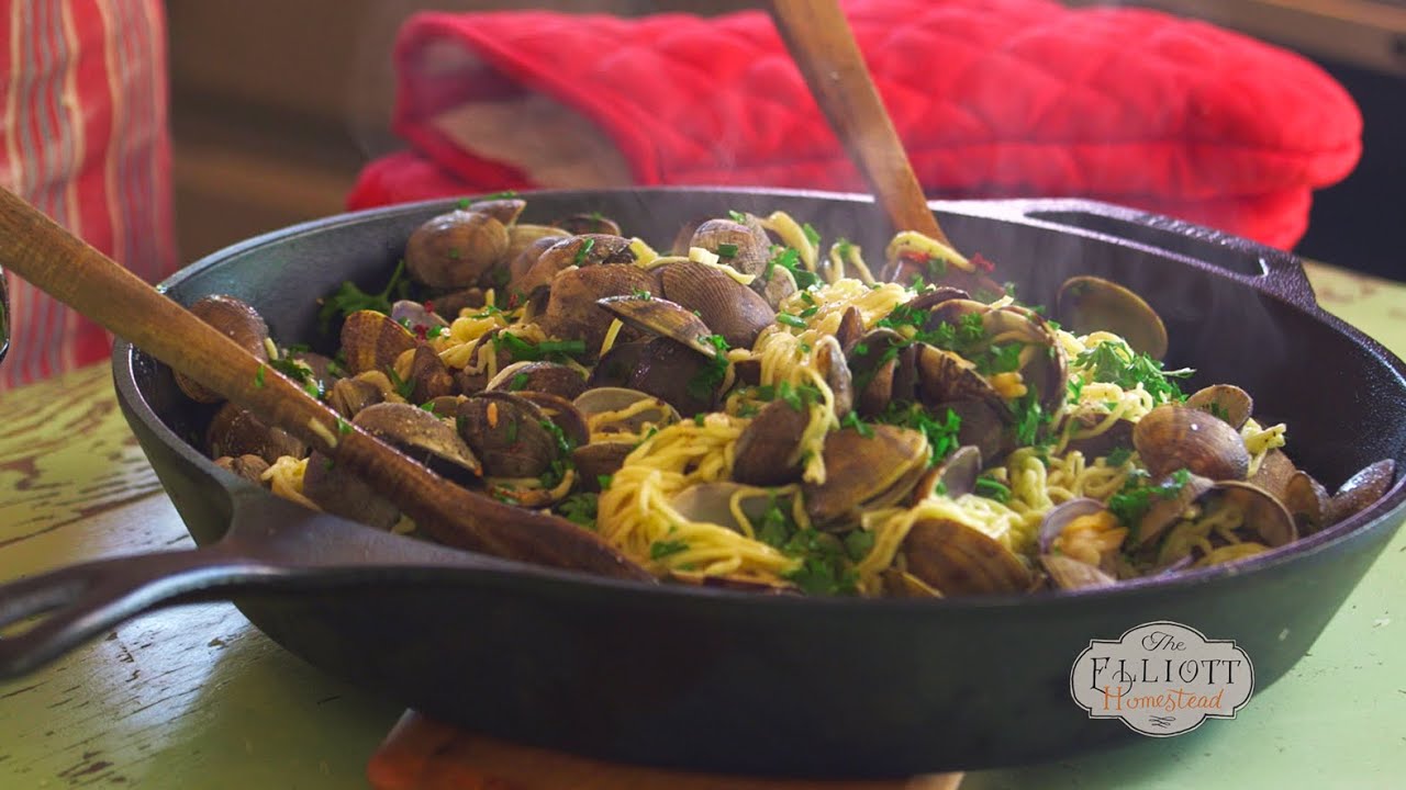Homemade Pasta with Clam Sauce