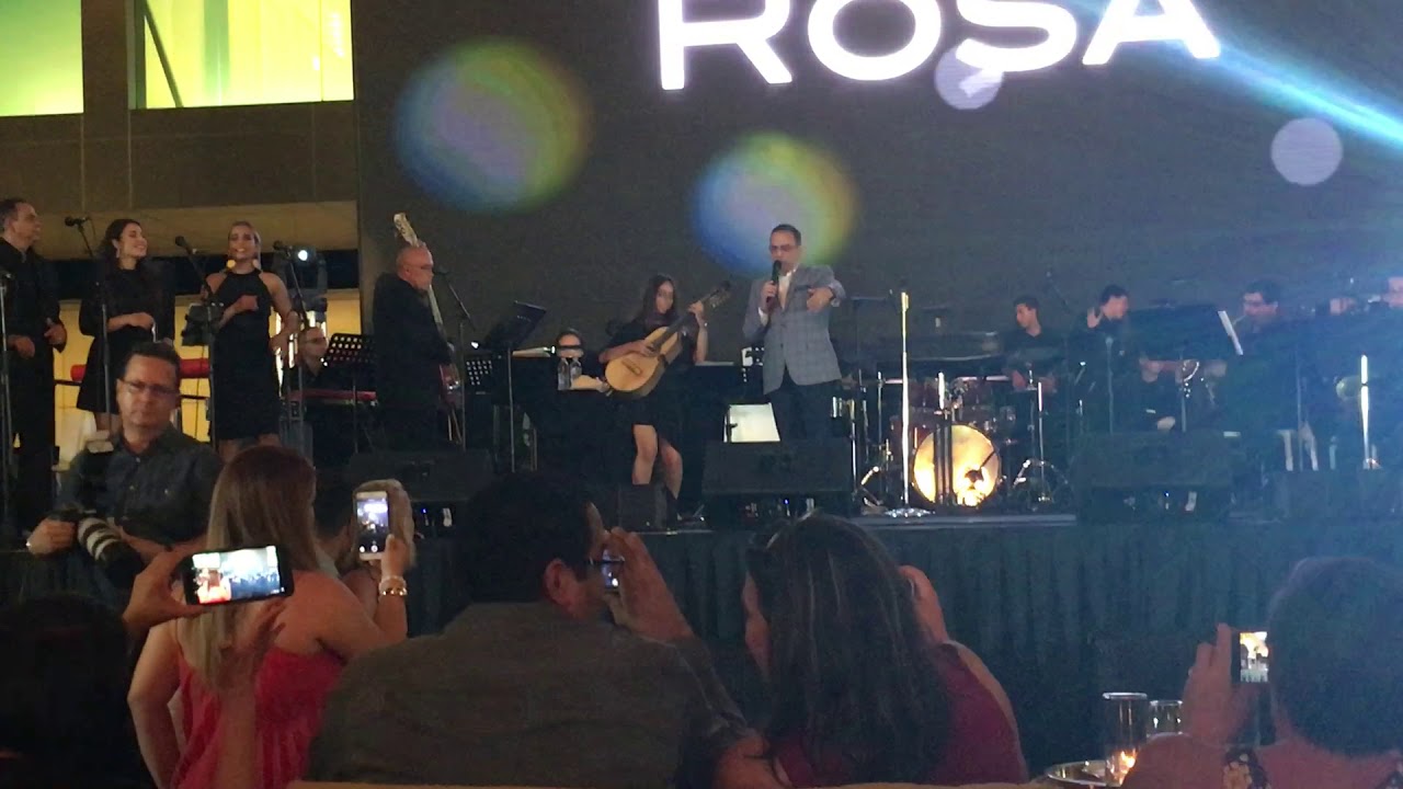 Cuatrista Fabiola Munoz, Isla del Encanto con Gilberto Santarosa