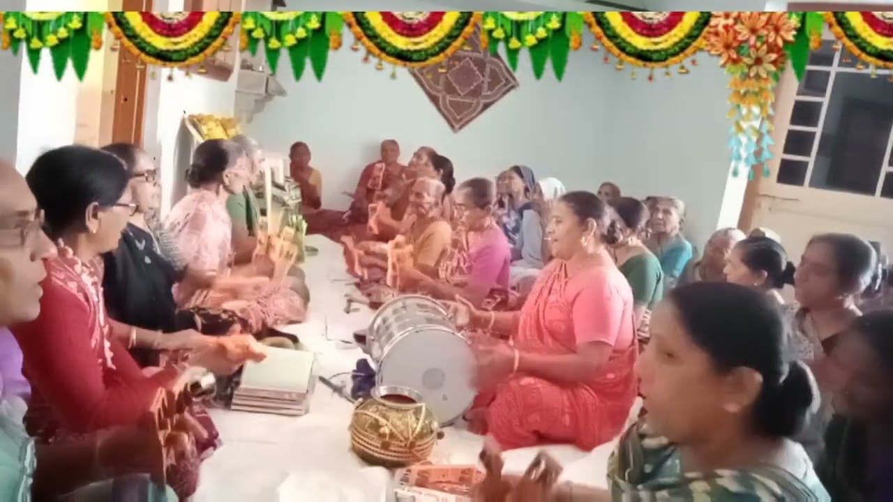 સોના સિંહાસને બેઠો મારો શામળો જય શ્રી કૃષ્ણ ભક્તો 