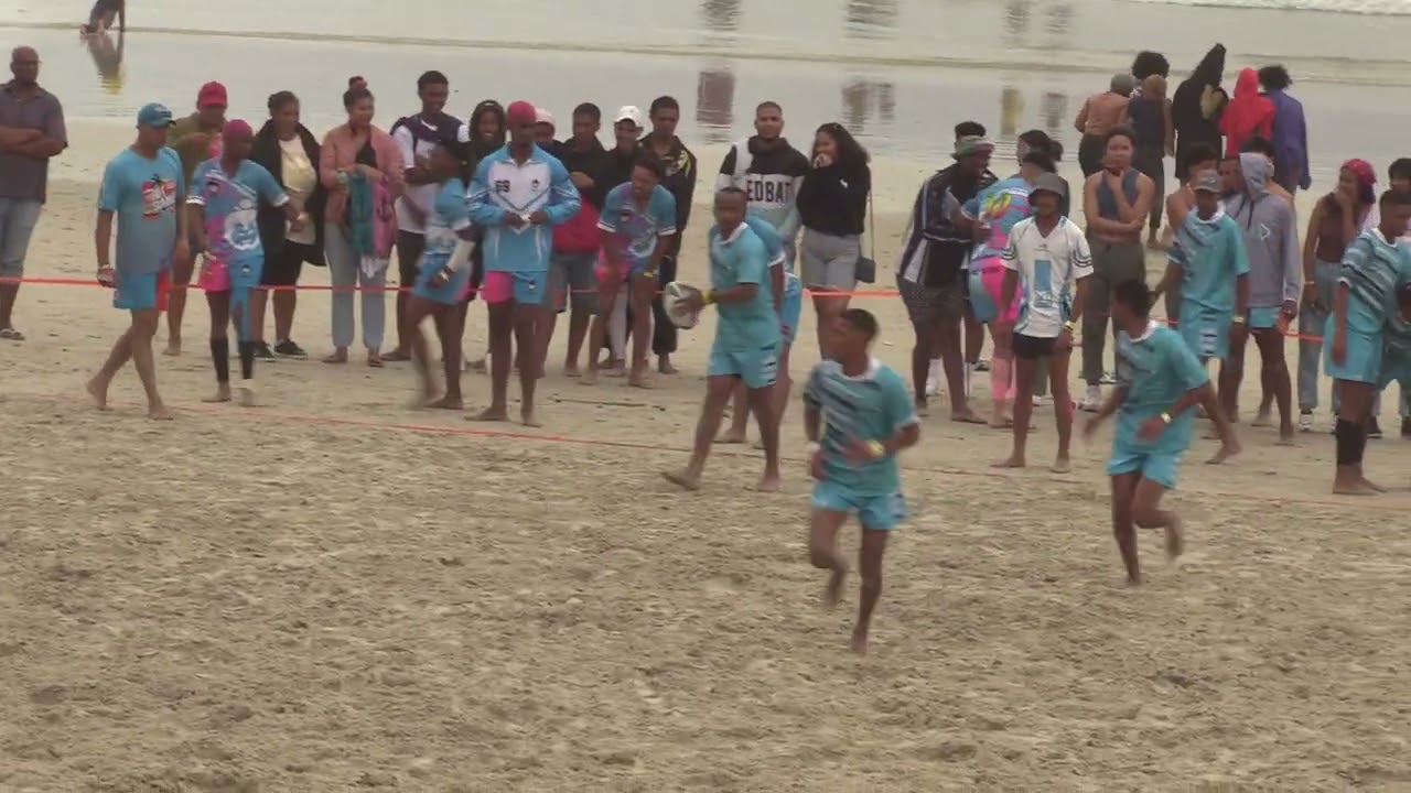 16/12/22 BEACH TOUCH.@STRAND BEACH.SEMI FINAL. FORWARD FOUNDATION VS COMPOSURE.