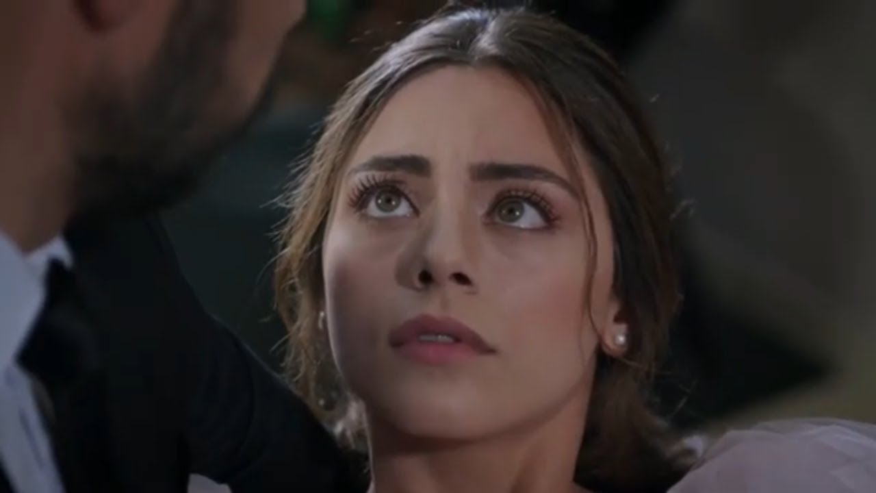 Yaman & Seher Lovestory from the Series Emanet ( Legacy)/ Love me like you do by Ellie Goulding.