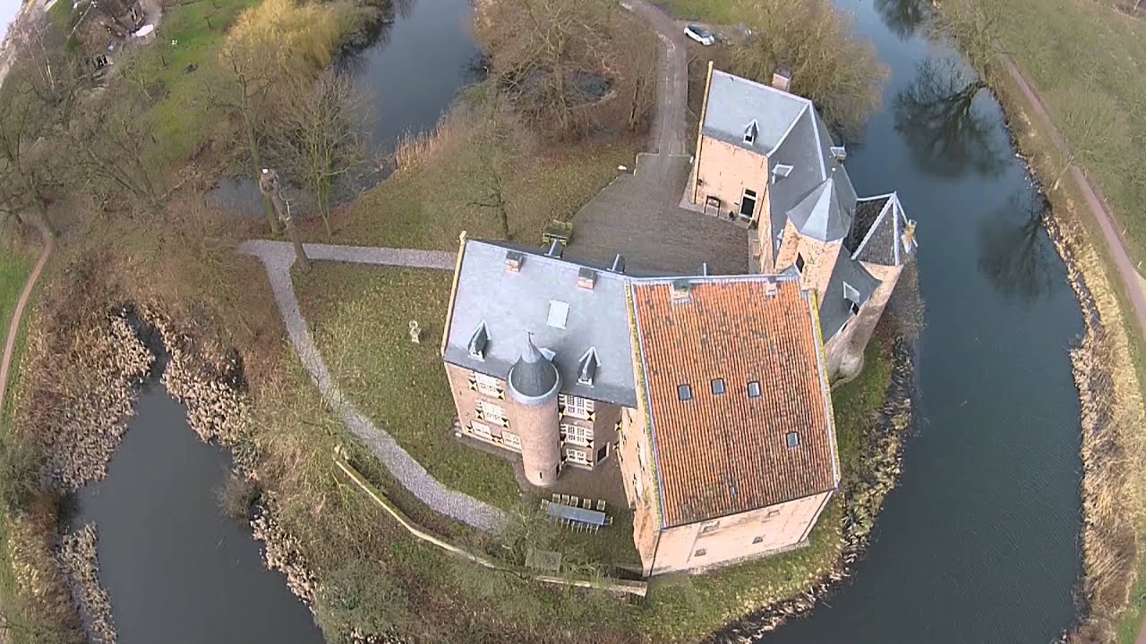 Waardenburg - Kasteel De Waardenburg