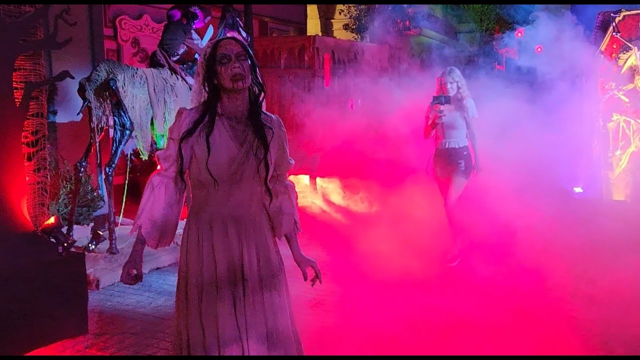 La Llorona Scares Guests in El Pueblo del Terror Scarezone at Halloween Horror Nights Hollywood
