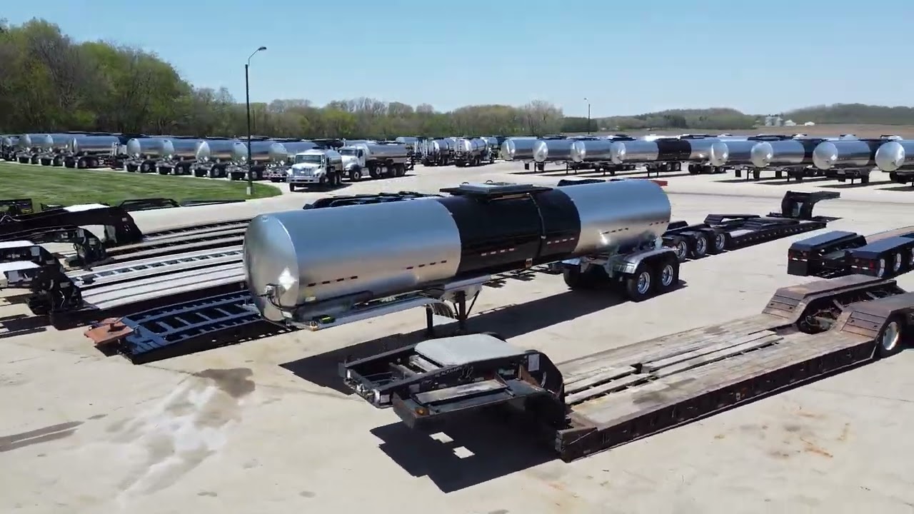 Etnyre Bituminous Transport Trailers