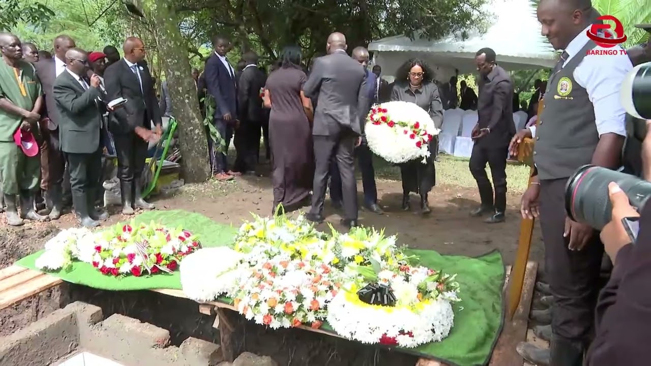 EMOTIONAL as Daughter of the late EmuruaDikir MP Johana Ng'eno lays wreath on the grave of his dad.