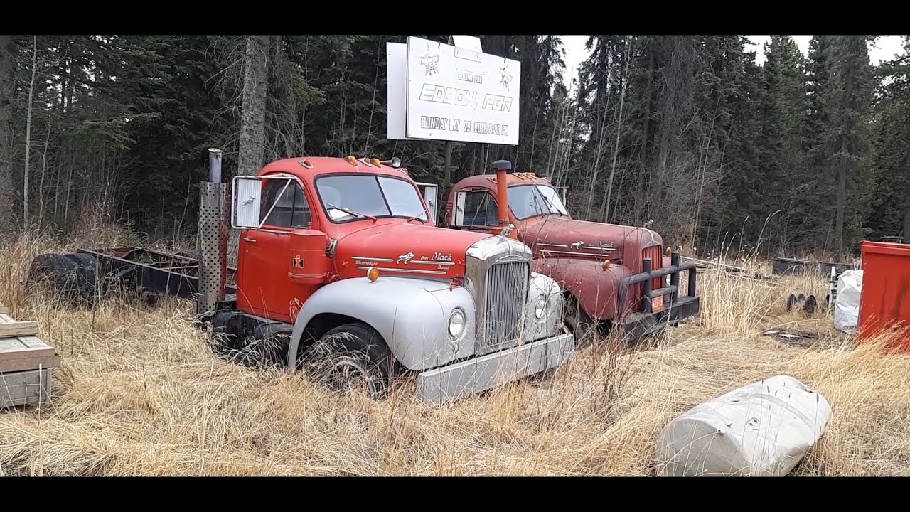 2 Mack b 61's