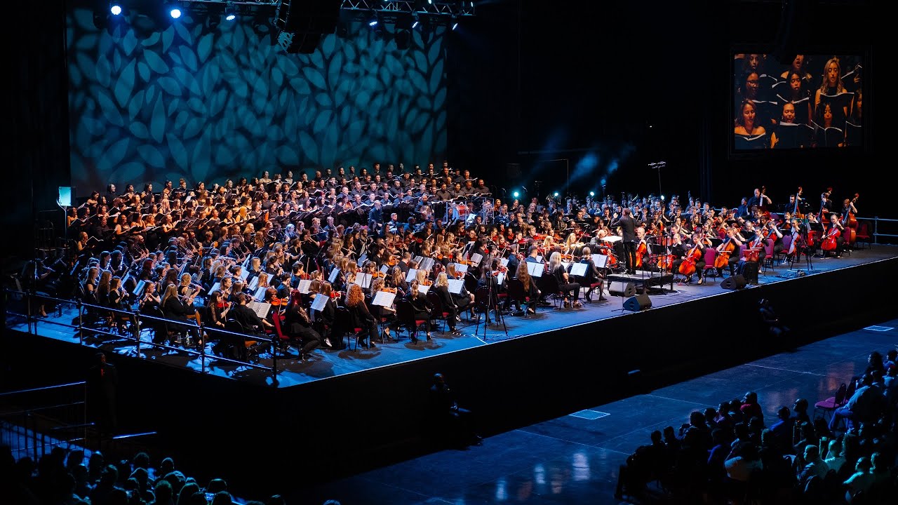 Music builds bridges between continents