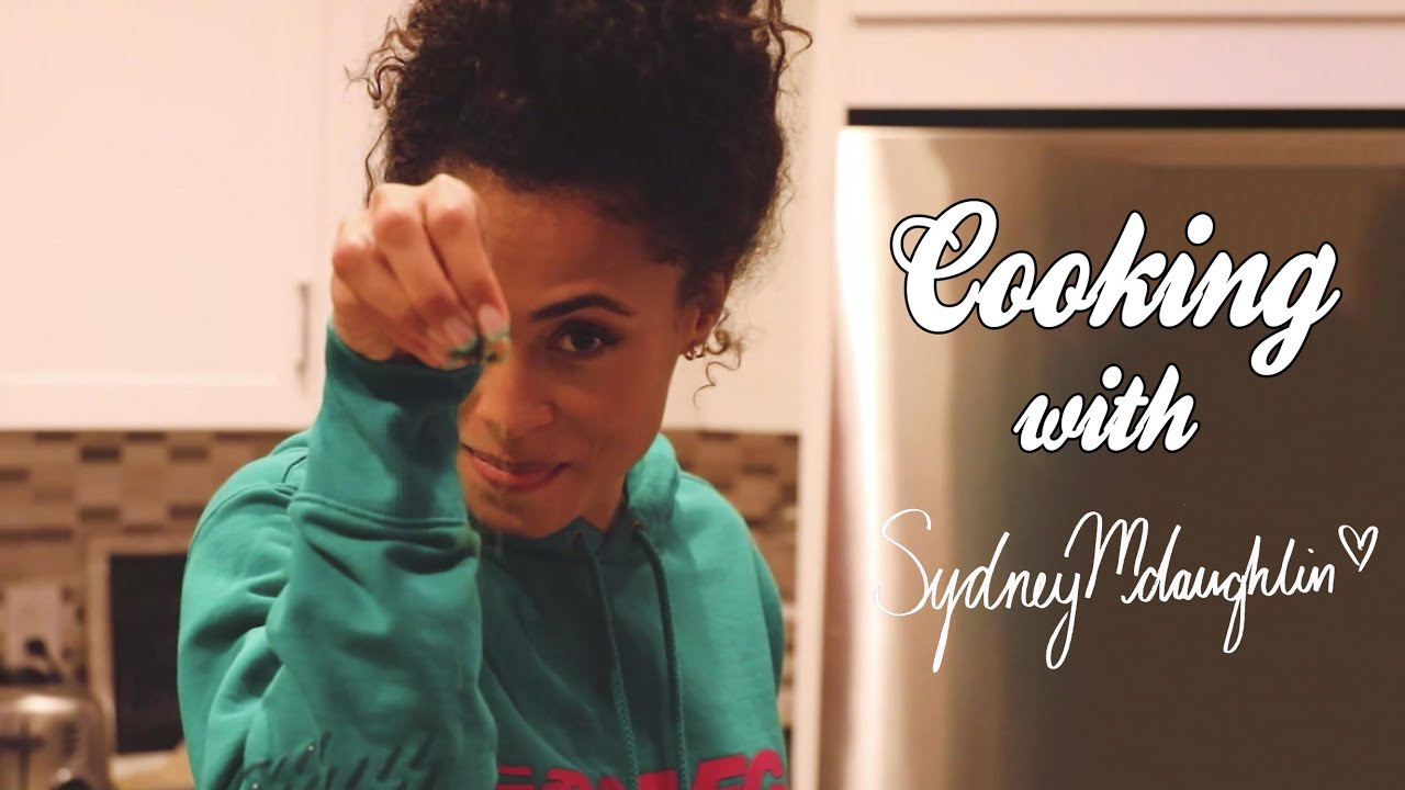THE DIET OF AN OLYMPIC ATHLETE | Sydney McLaughlin