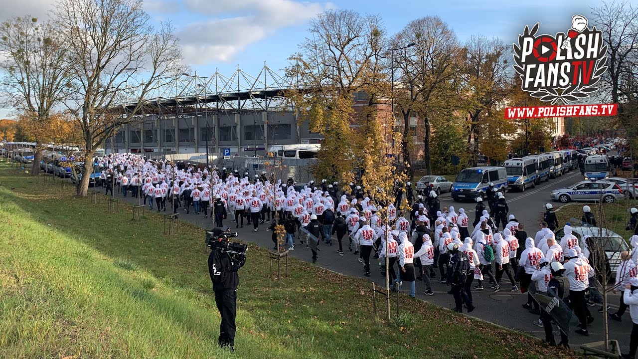 ŁKS podchodzi pod stadion Widzewa (24.10.2021 r.)