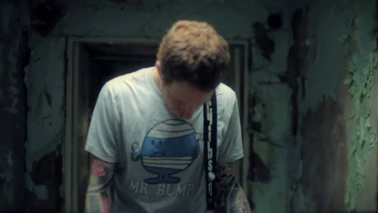 Radicus - Family Fortunes (OFFICIAL VIDEO)