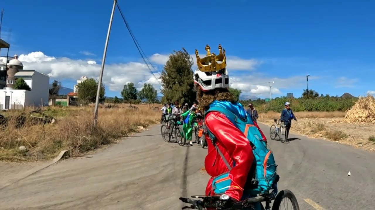 LOS REYES MAGOS EN BICICLETA VISITAN NEALTICAN
