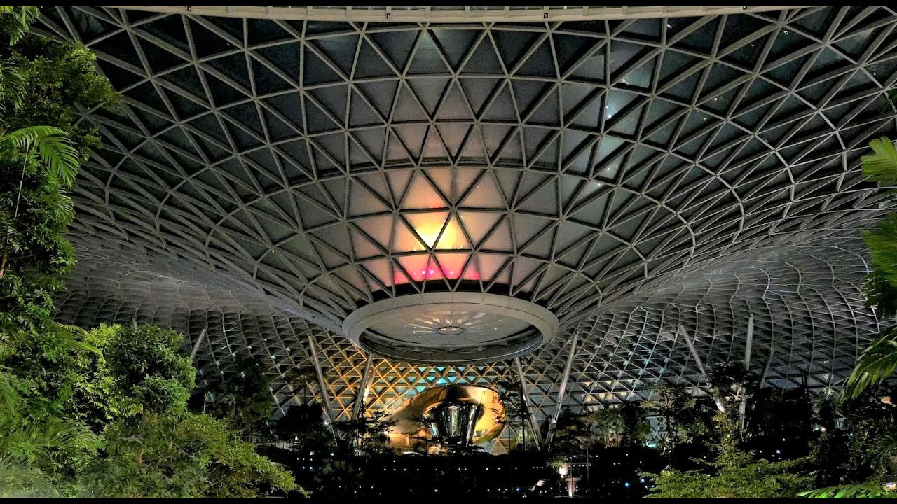 Jewel at Singapore Changi Airport (HIGHLIGHTS) - Past Midnight and quiet [HD]