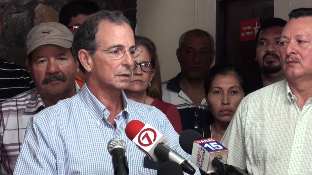 Eduardo Montealegre llama Daniel Ortega a buscar una salida pacifica.