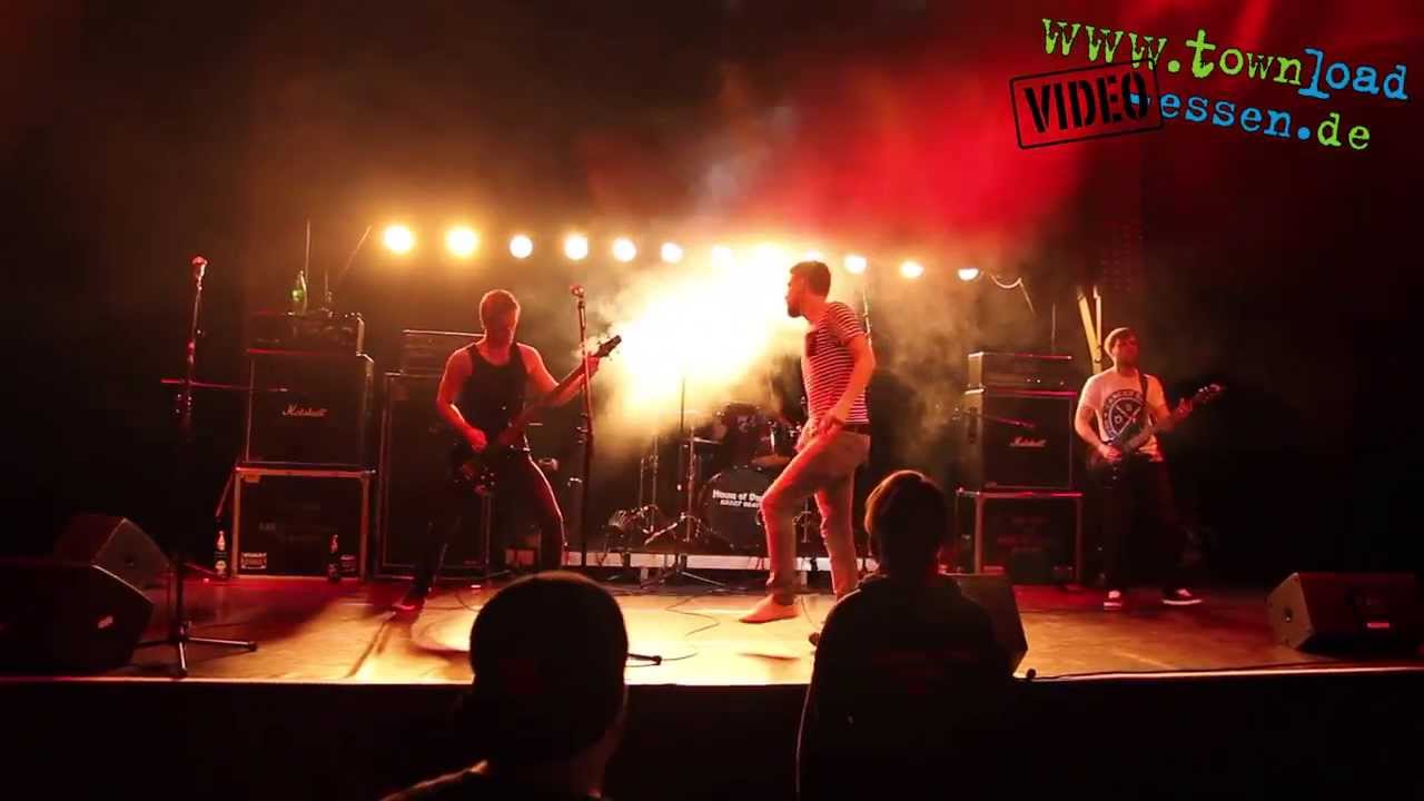 Left Behind The Sunset - live beim Peaceful Festival 2014 in der Weststadthalle
